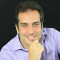 Foto do professor Daniel Orlean