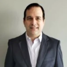 Foto do professor Marcantonio Fabra