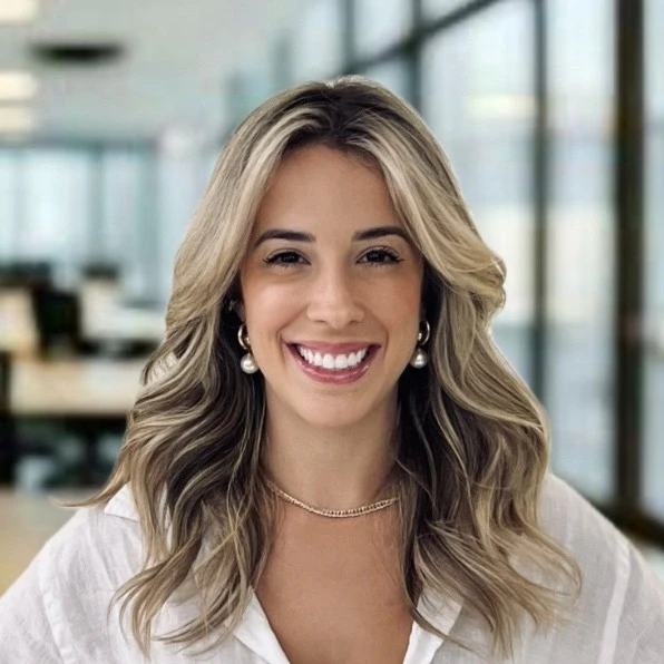 Foto do professor Camila Kieffer
