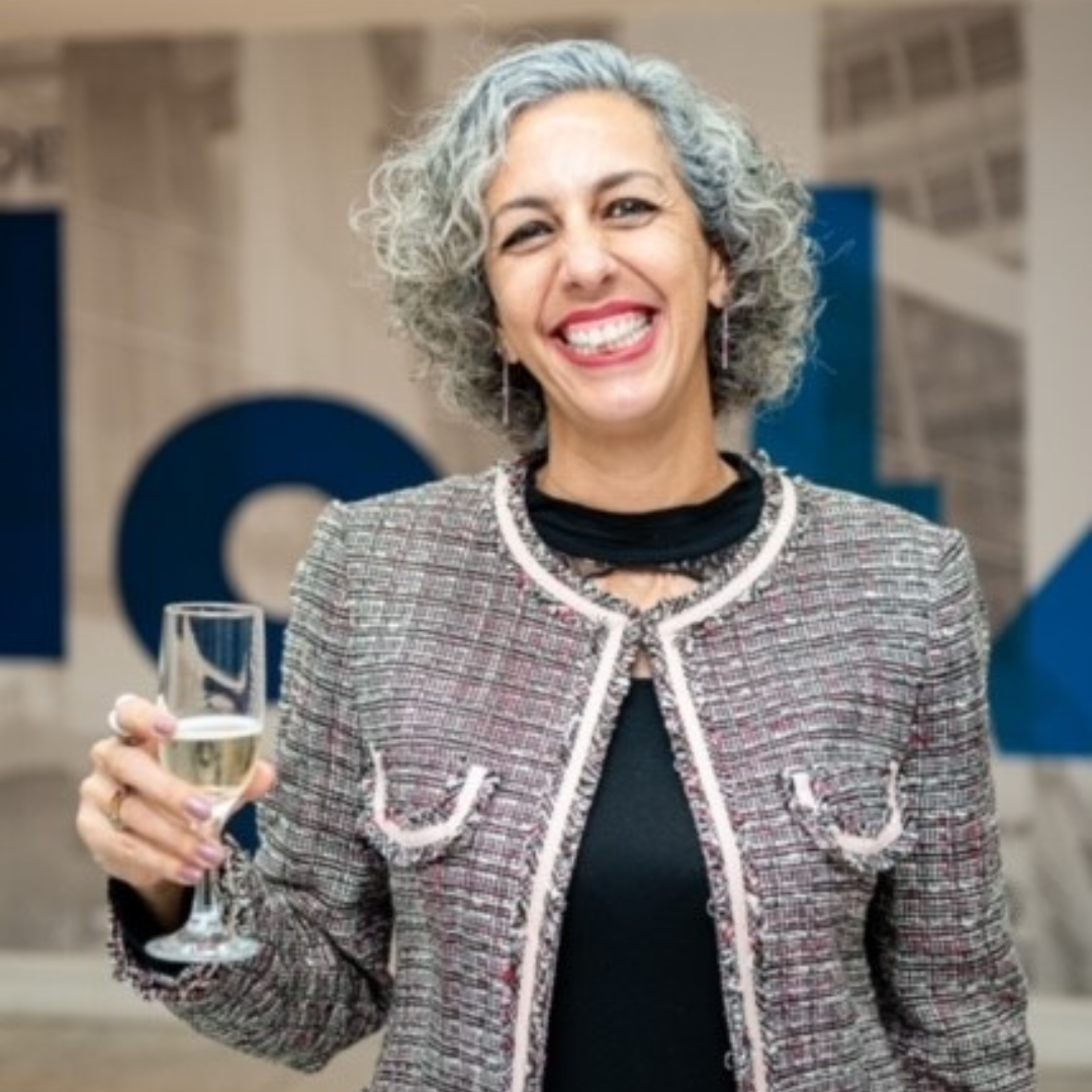 Foto da professora Juliana Bracks