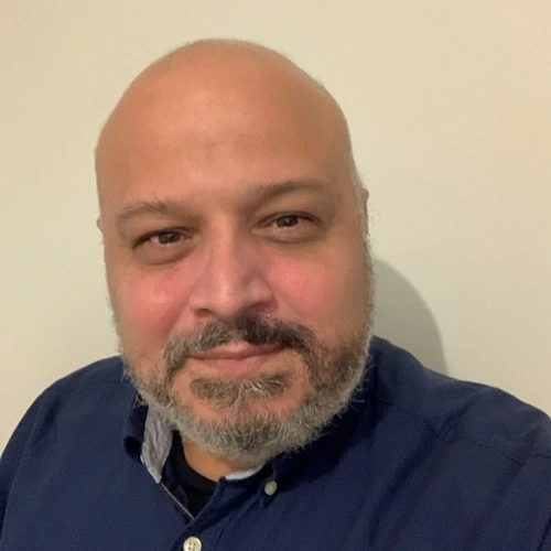 Foto do professor Elmo Gomes
