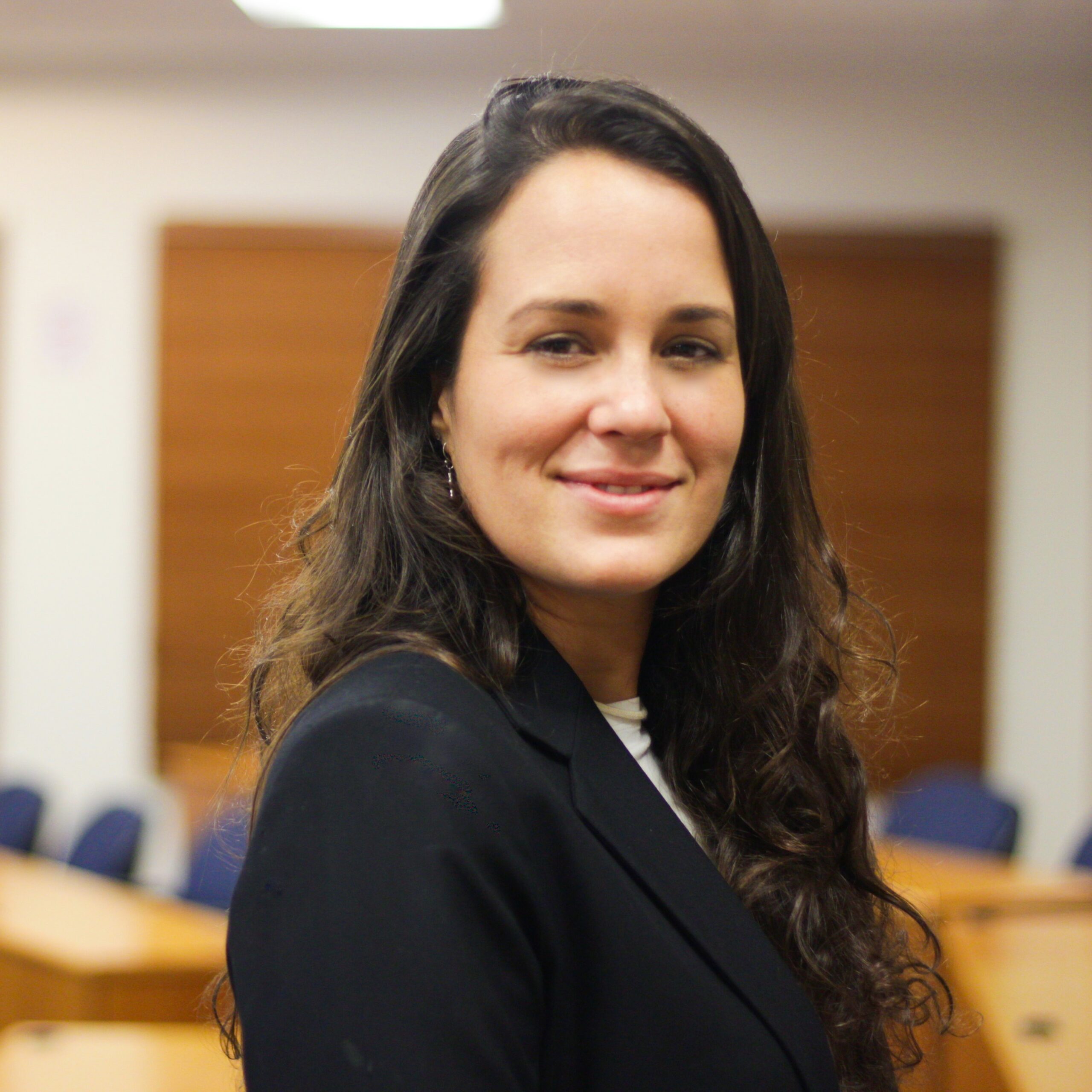 Foto da professora Luiza Martins