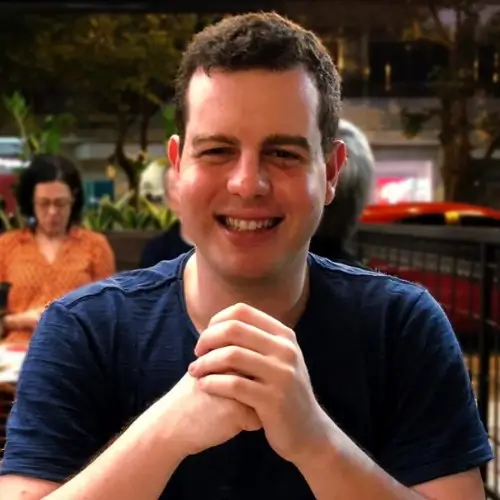 Foto do professor Pedro Argento
