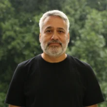 Foto do professor Guilherme Toledo